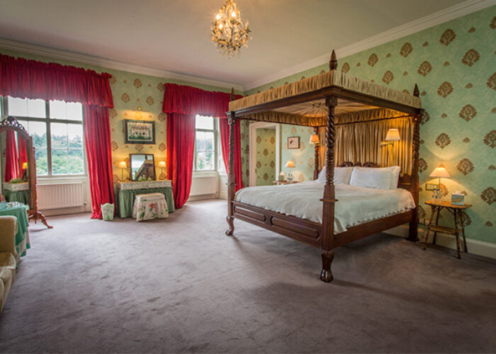 Four Poster bed in Slane Castle