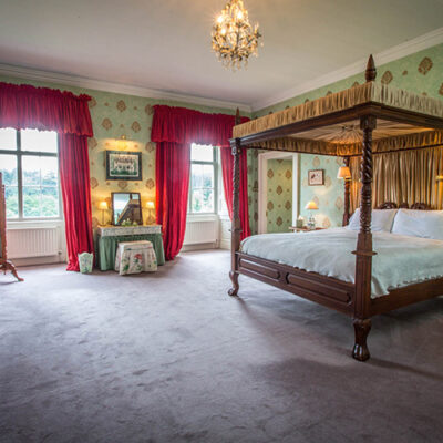 Four Poster Bed with two windows