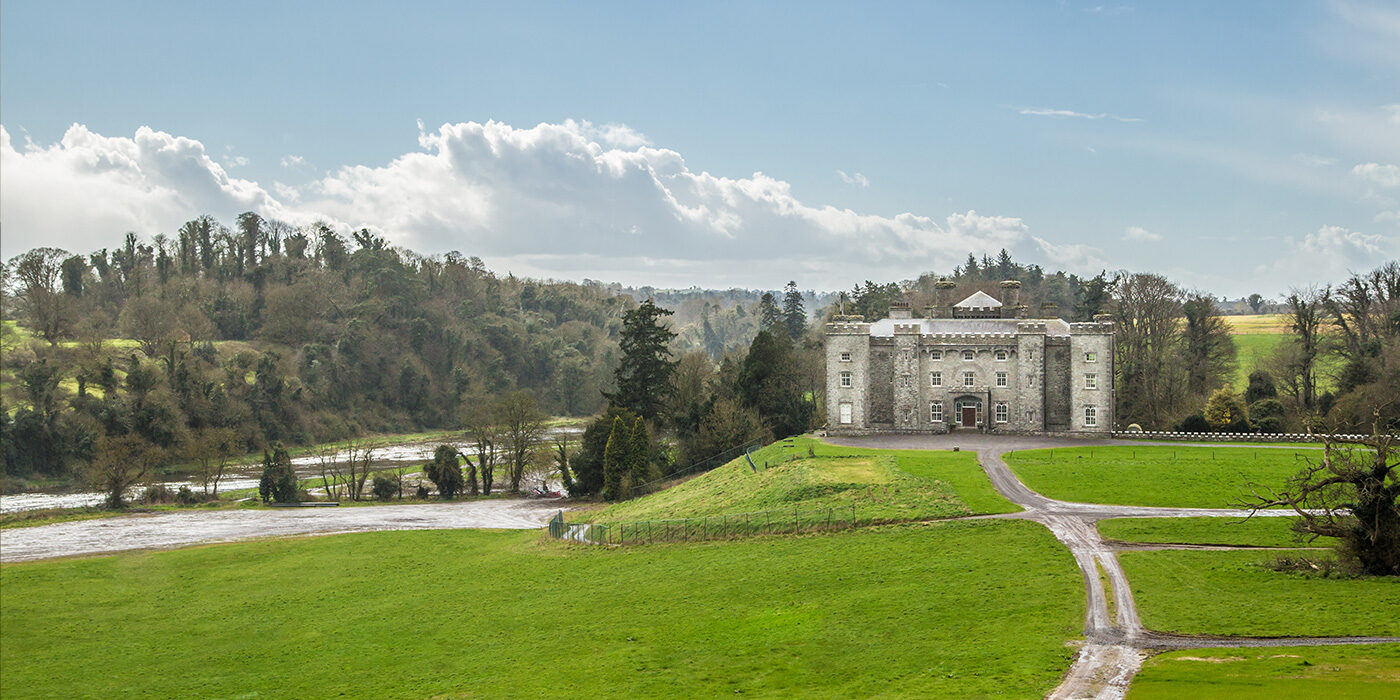 Distant view of castle with River Boyne to the side