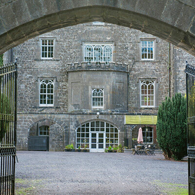 Outside view of the back of Slane Castle